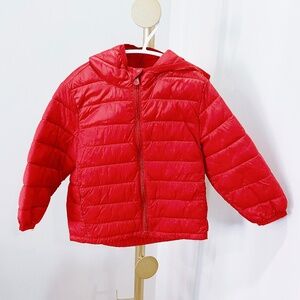 Gap toddler red lightweight puffer jacket